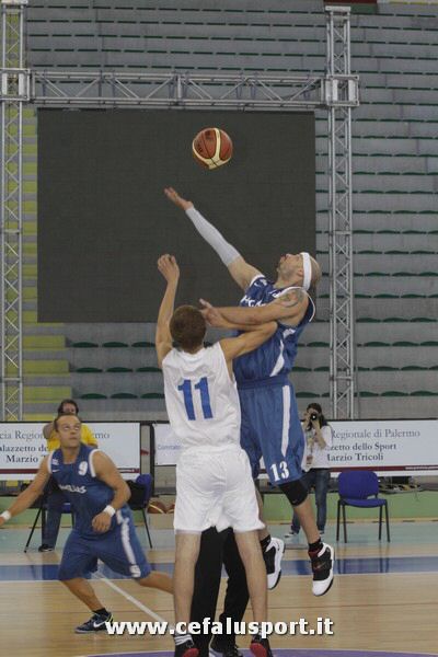 110924 basket 289_tn.jpg